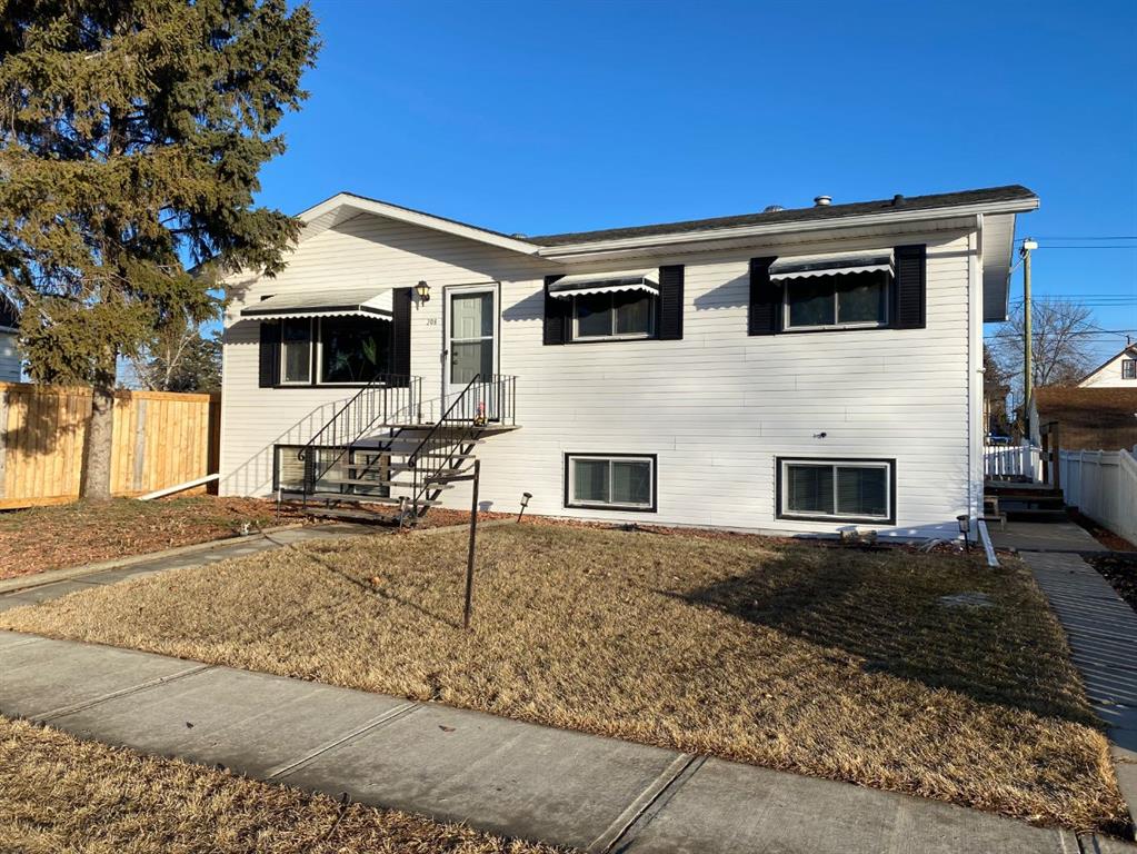 208 4 Avenue W, A2297256, Alberta,