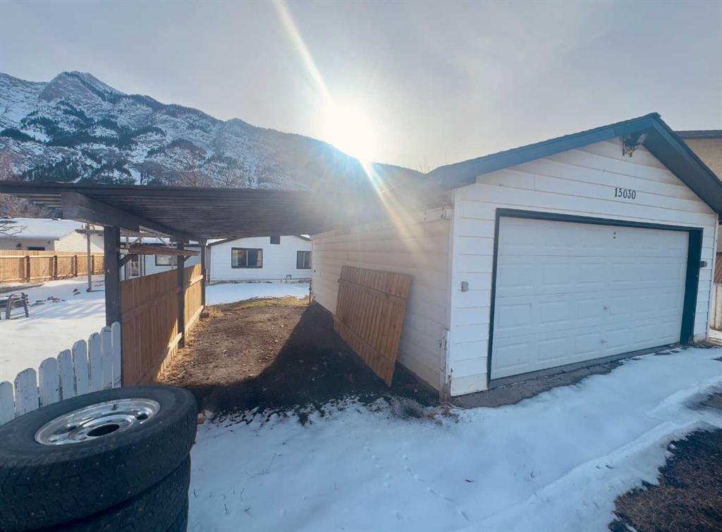 Third View of 15030 21 Aveunue  , NONE, Frank, Alberta, T0K0E0