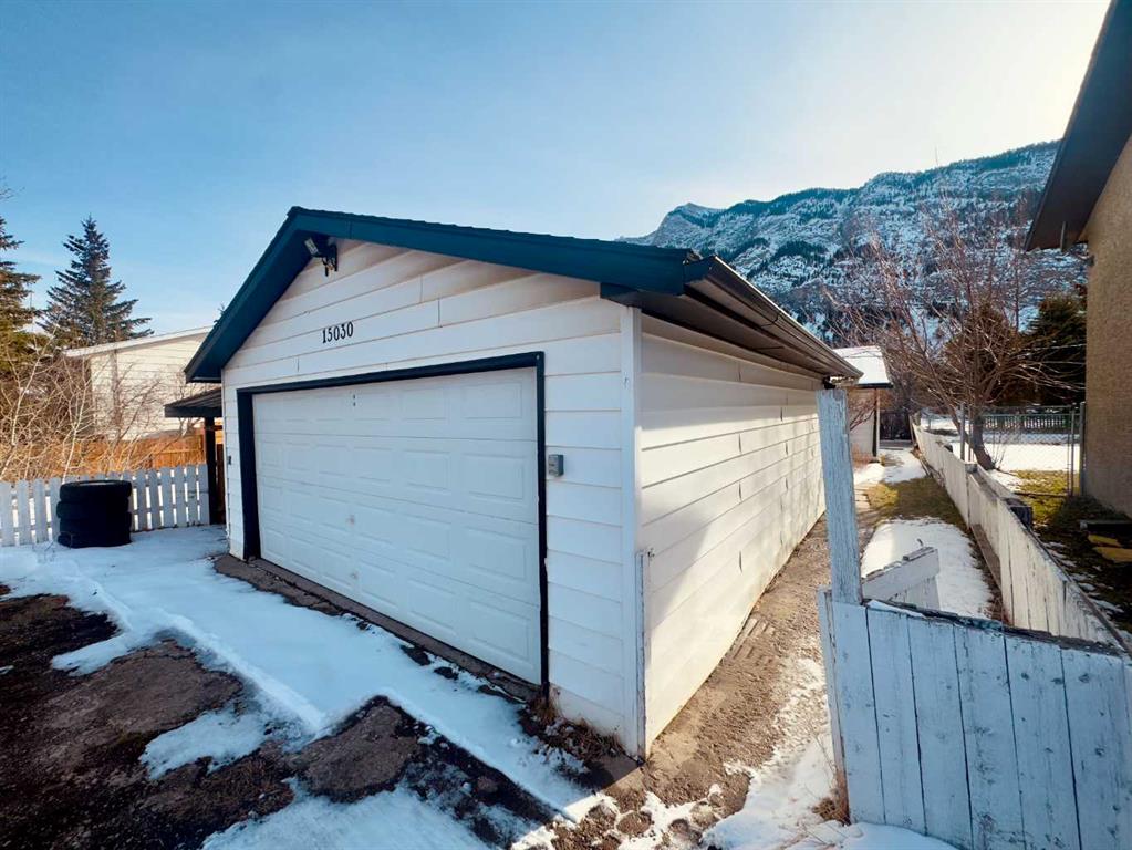 Fourth View of 15030 21 Aveunue  , NONE, Frank, Alberta, T0K0E0