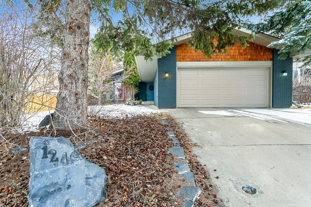 124 Oakchurch Place SW, A2297293, Alberta,