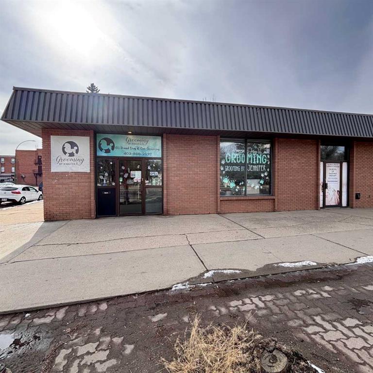 Main View of 340A Maple Avenue SE, River Flats, Medicine Hat, Alberta, T1A 7L5