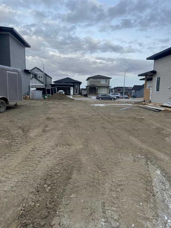 Second View of 660 Devonia Road W, The Crossings, Lethbridge, Alberta, T1J5W3