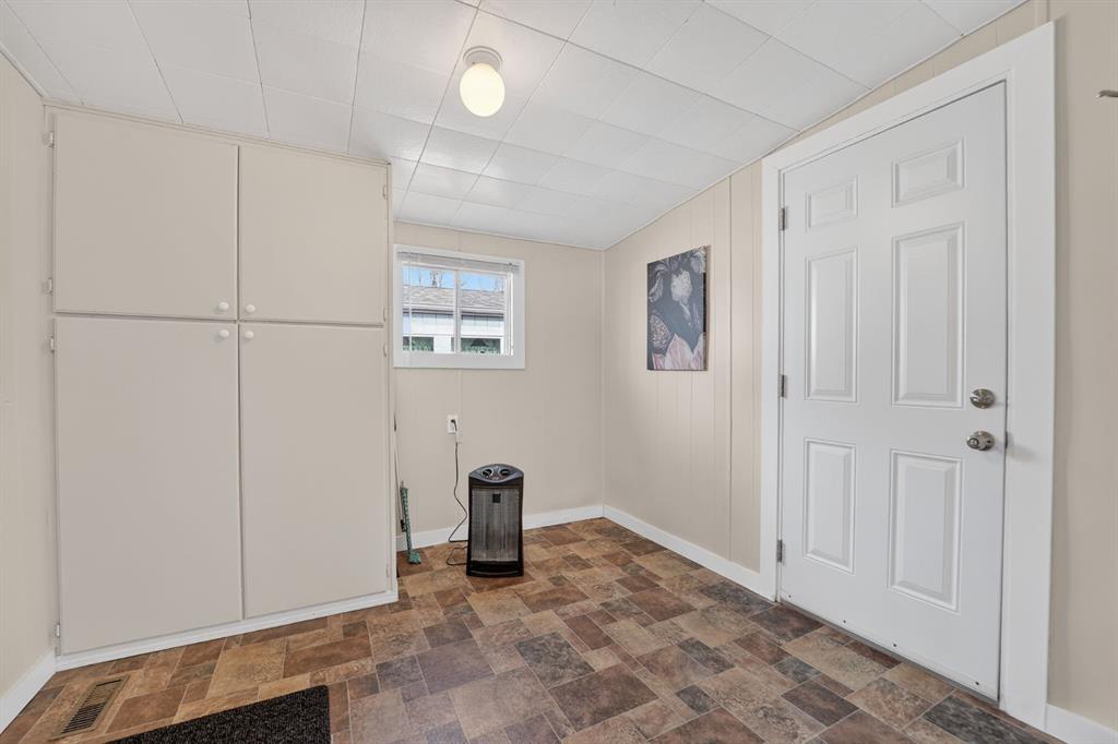 Fourth View of 64, 2715 Westside Drive W, West Lethbridge Employment Centre - Industrial, Lethbridge, Alberta, T1J 4M9