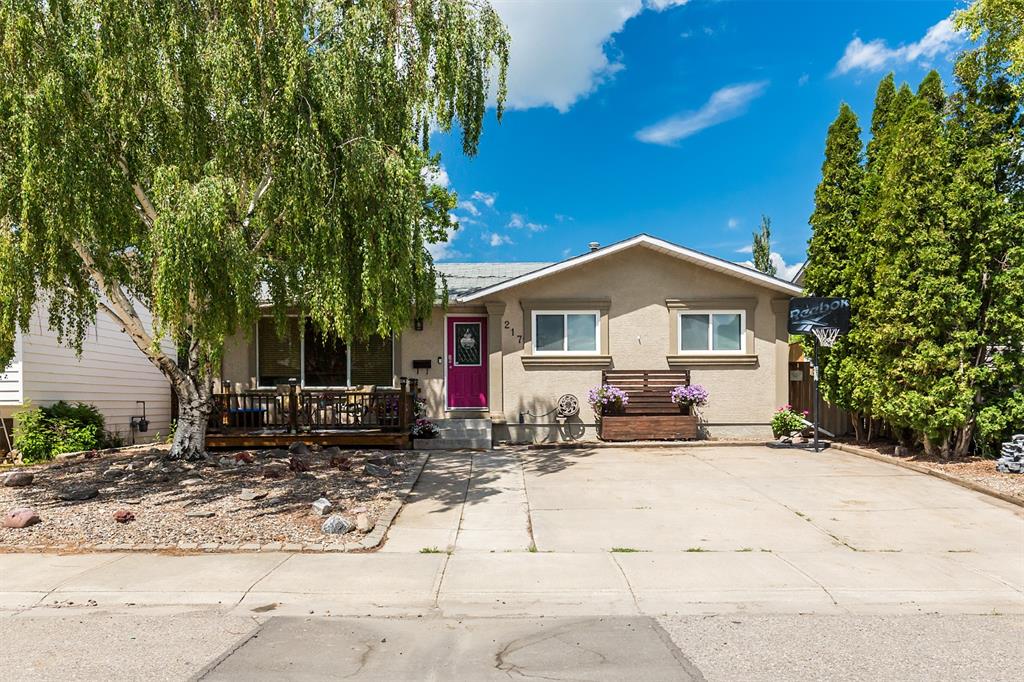 217 50 Avenue , A2297536, Alberta,