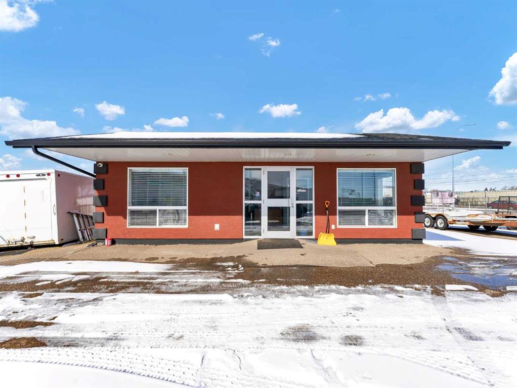 Fourth View of 1229 South Railway Street SE, River Flats, Medicine Hat, Alberta, T1A 2W5