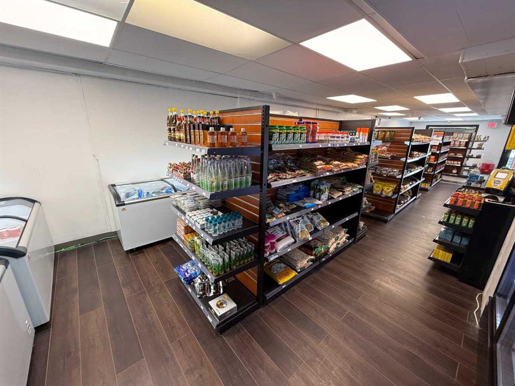 Fifth View of 183 Pembina Avenue , Mountain View, Hinton, Alberta, T7V 2B2