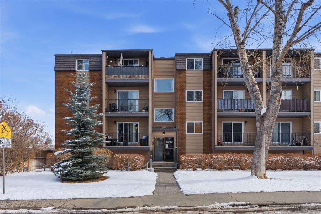 Third View of 302, 2508 17 Street SW, Bankview, Calgary, Alberta, T2T 4M8