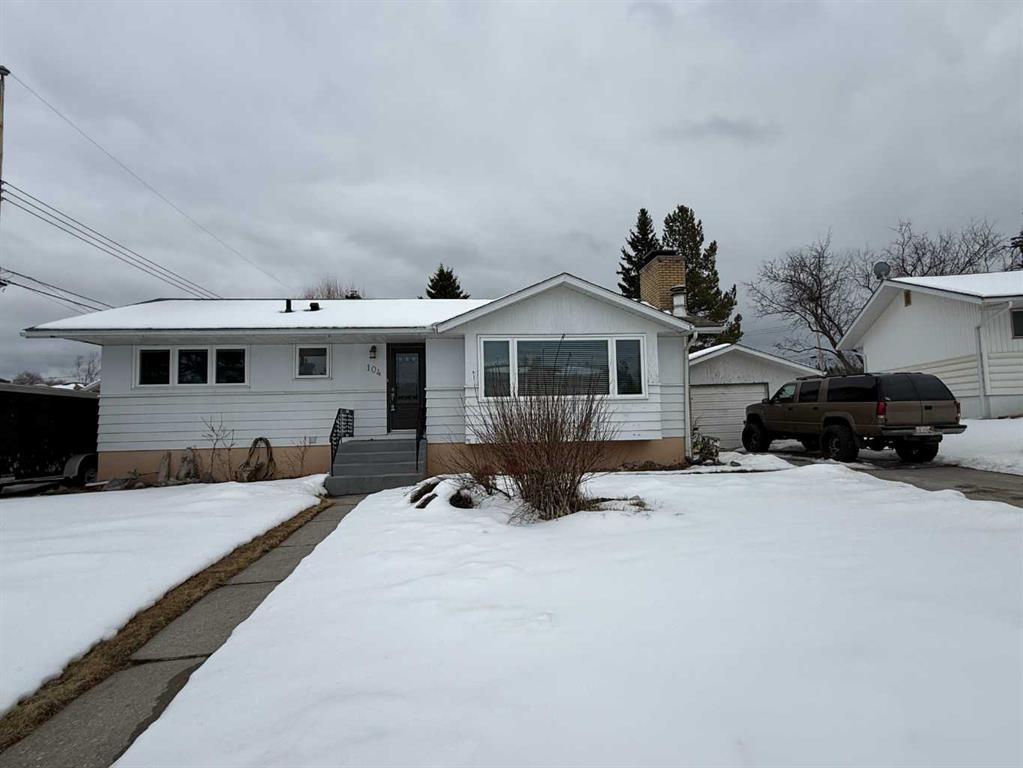 Second View of 104 Dorin Drive , Hardisty, Hinton, Alberta, T7V 1B9