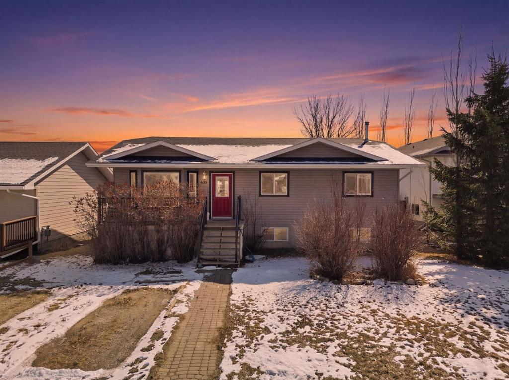 531 Pioneer Drive W, A2297767, Alberta,