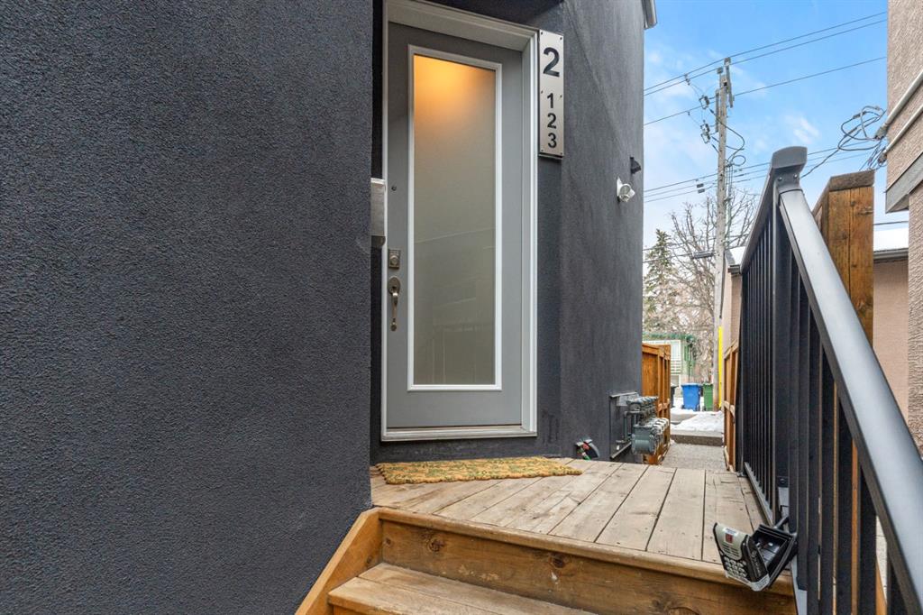 Fourth View of 2, 123 12 Avenue NW, Crescent Heights, Calgary, Alberta, T2M 0C4