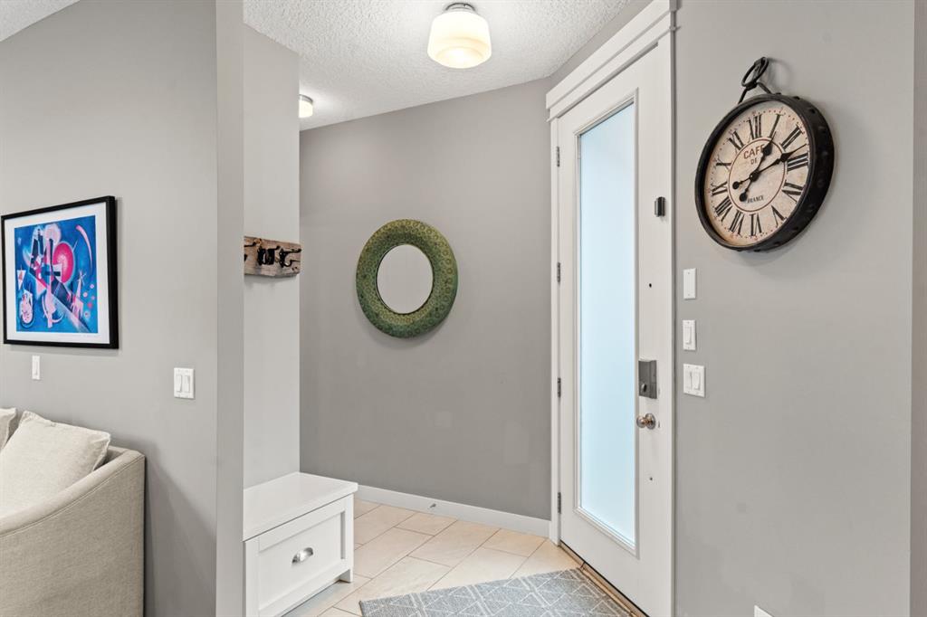 Fifth View of 2, 123 12 Avenue NW, Crescent Heights, Calgary, Alberta, T2M 0C4