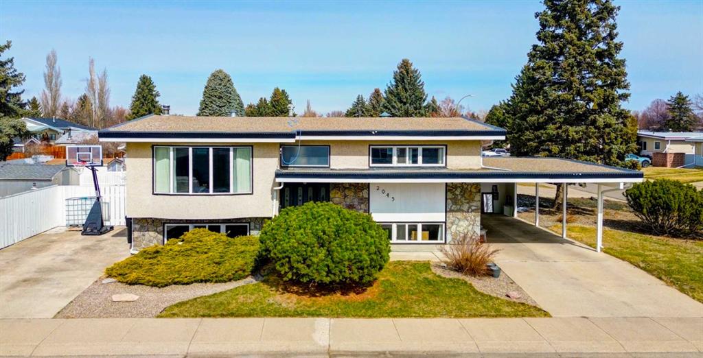 2043 19 Street N, A2297848, Alberta,