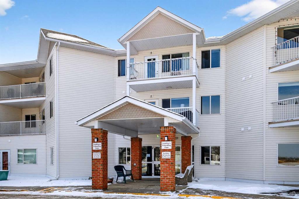 311, 3 Parklane Way , A2297885, Alberta,