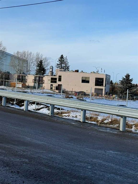 10623 West Valley Road , A2297965, Alberta,