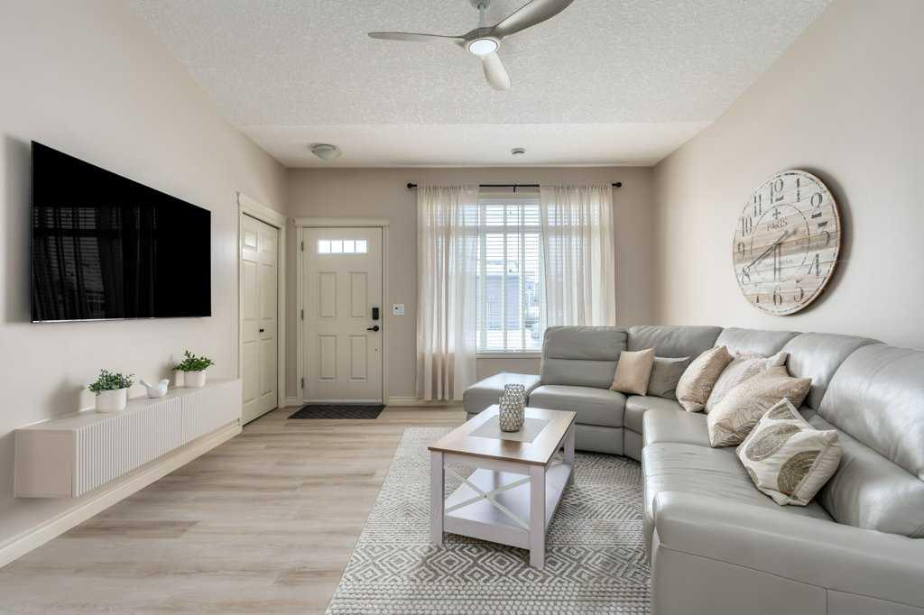 Third View of 401 Sunvale Crescent NE, Sunrise Meadows, High River, Alberta, T1V 0E8