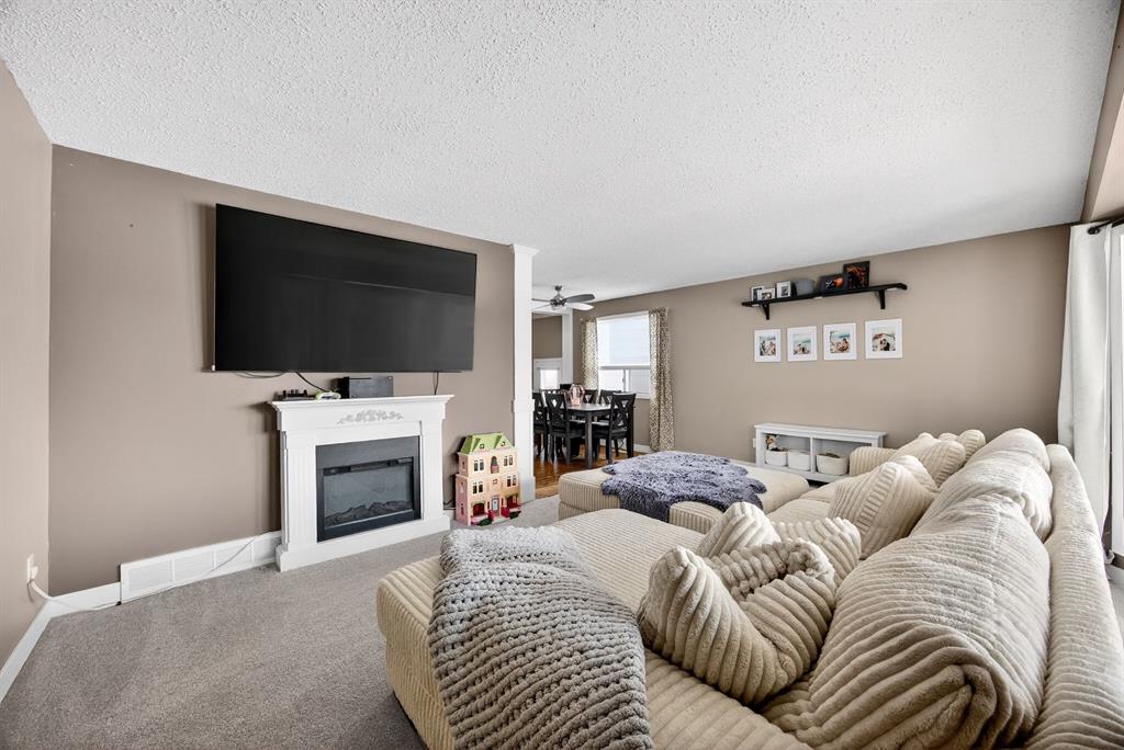 Fifth View of 12 Westhill Drive , NONE, Didsbury, Alberta, T0M0W0