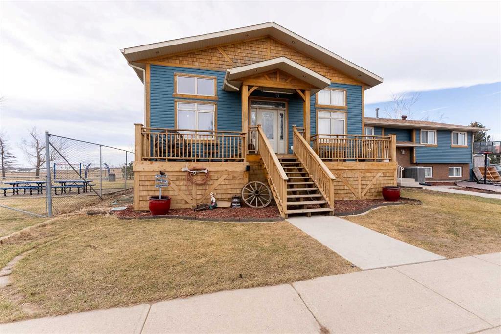 4330 4 Avenue S, A2297996, Alberta,