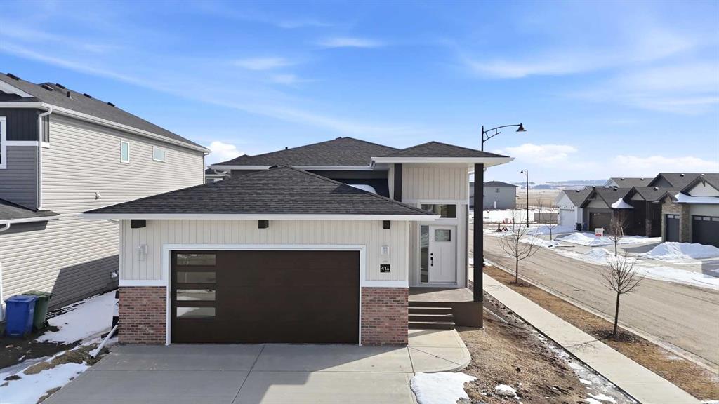 41 Emmett Crescent , A2298022, Alberta,