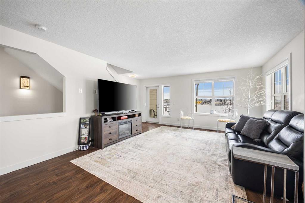 Fourth View of 111 Evanscrest Gardens NW, Evanston, Calgary, Alberta, T3P 0S1