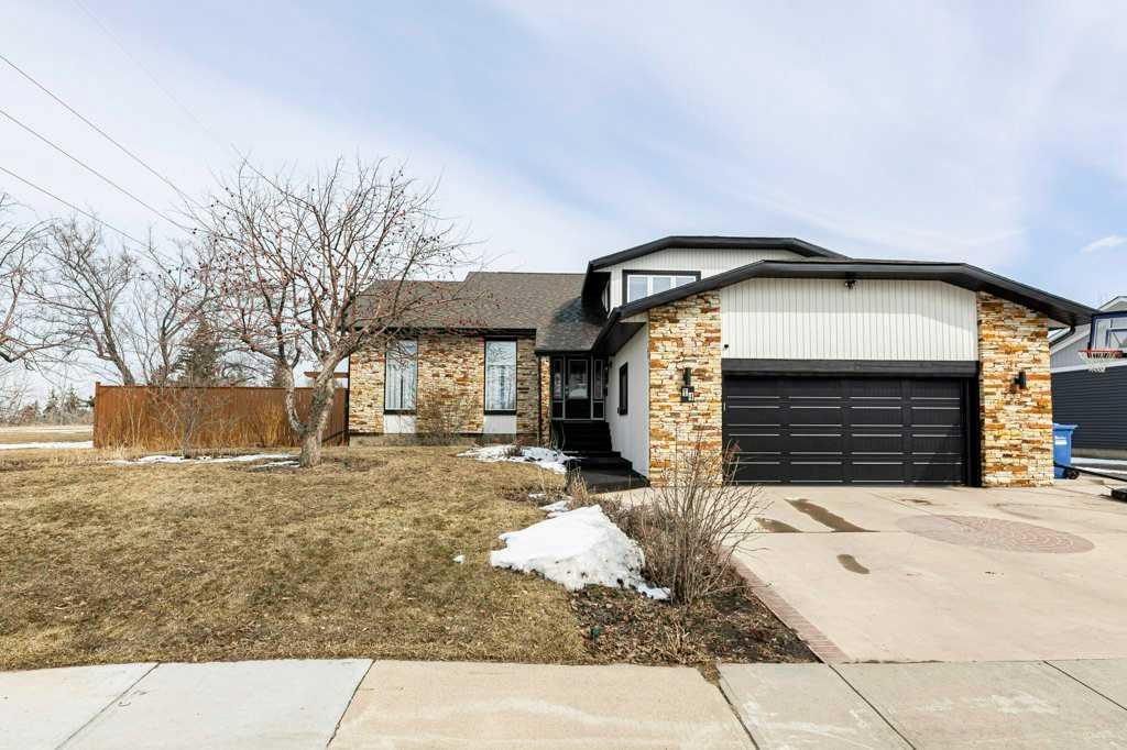 14 Warwick Drive , A2298069, Alberta,