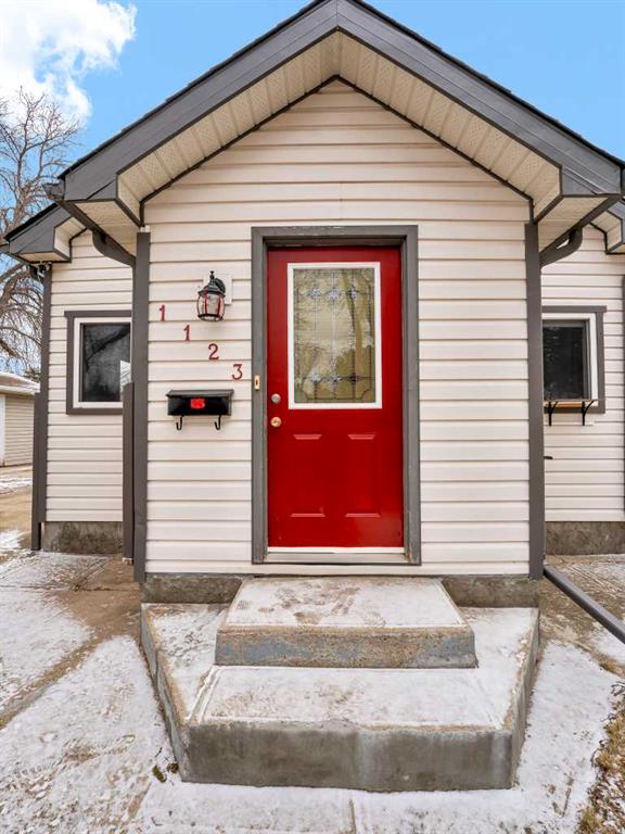 Fourth View of 1123 Balmoral Street SE, River Flats, Medicine Hat, Alberta, T1A0X5