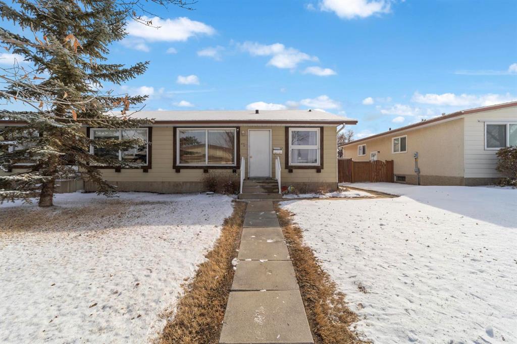 Second View of 3611A 66A Street , Century Meadows, Camrose, Alberta, T4V 3H4