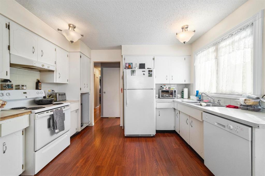 Fifth View of 3611A 66A Street , Century Meadows, Camrose, Alberta, T4V 3H4