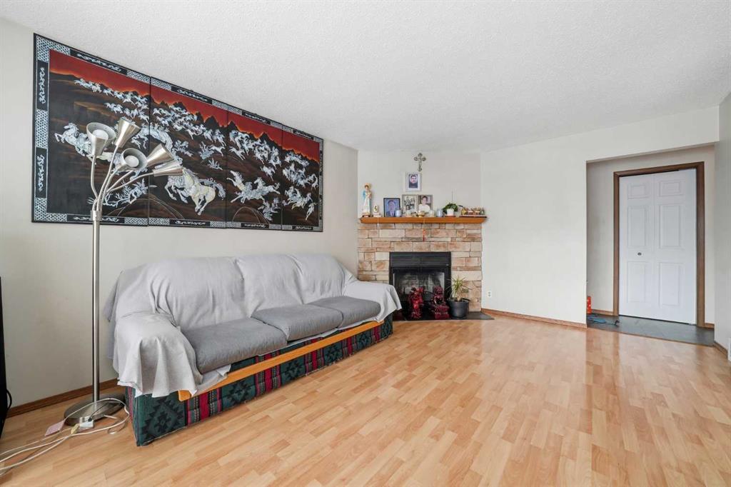 Fifth View of 488 Templevale Drive NE, Temple, Calgary, Alberta, T1Y 4V5