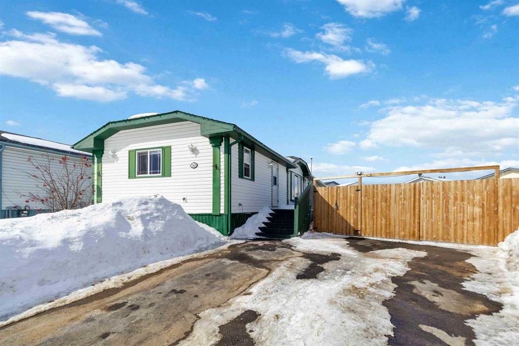 548 Mckinlay Crescent , A2298183, Alberta,
