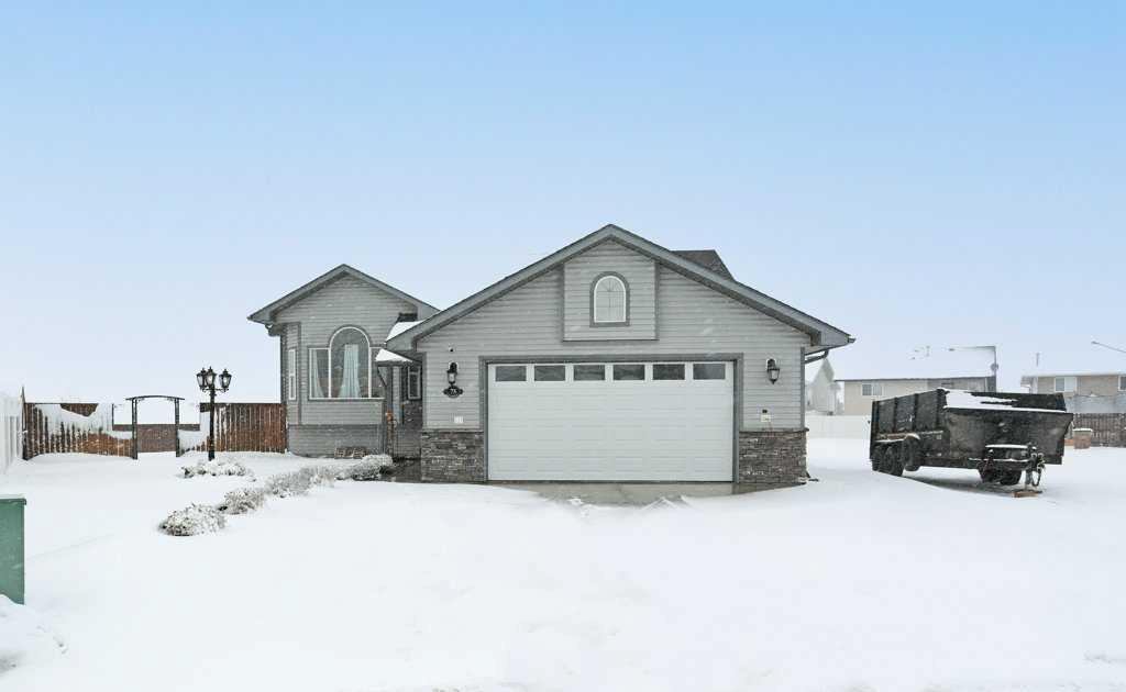 75 Upland  , A2298195, Alberta,