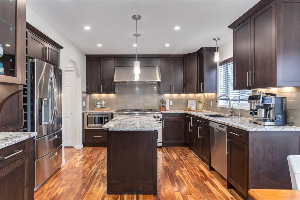 168 West Creek Pond , A2298209, Alberta,