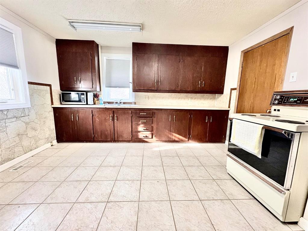 Fourth View of 110 1 Avenue W, NONE, Acadia Valley, Alberta, T0J0A0