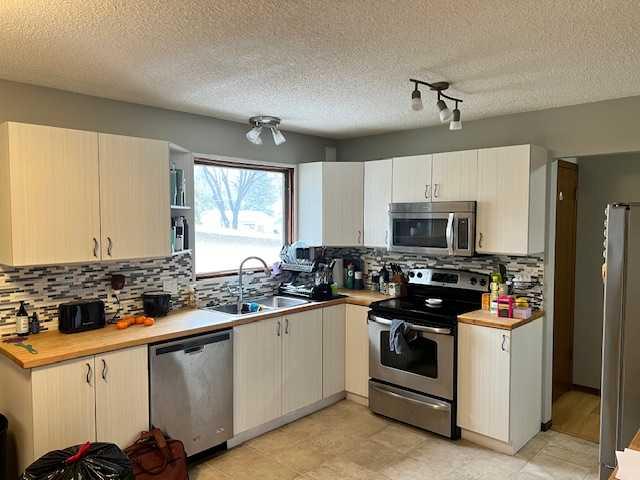 Fourth View of 1105 and 1107 11 Street S, Fleetwood, Lethbridge, Alberta, T1K1P7