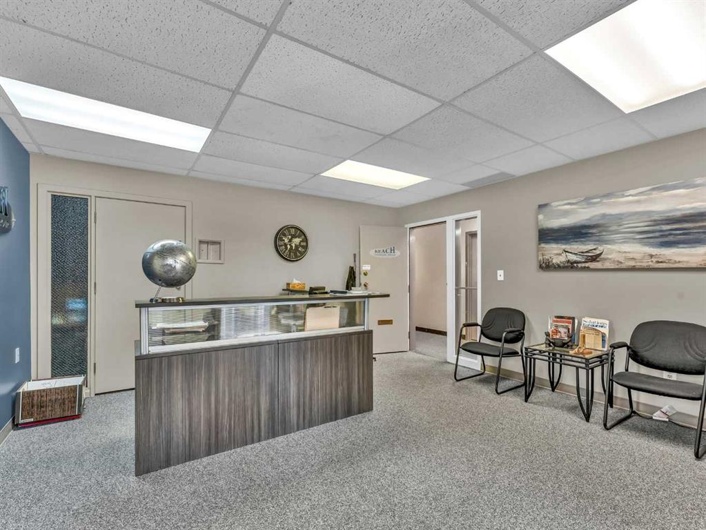 Fifth View of 201A, 140 Maple Avenue SE, River Flats, Medicine Hat, Alberta, T1A 1G7