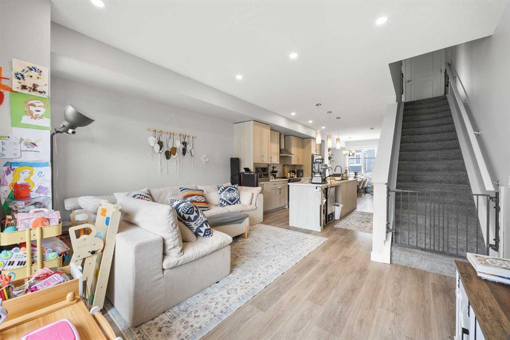 Fifth View of 1320 Sage Hill Grove NW, Sage Hill, Calgary, Alberta, T3R 2A1