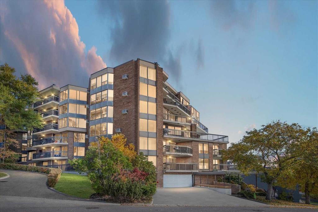 302, 320 Meredith Road NE, A2298457, Alberta,