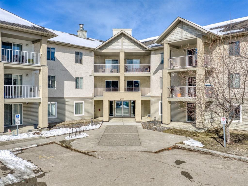 203, 4000 Citadel Meadow Point NW, A2298463, Alberta,