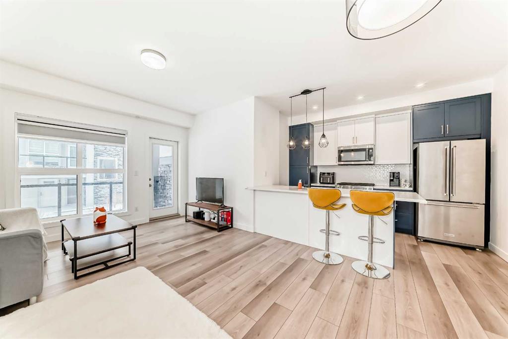 44 Spring Creek Common SW, A2298515, Alberta,