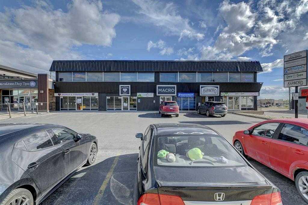 MLS® listing #109771336 for sale located at 105, 9823 116 Avenue 