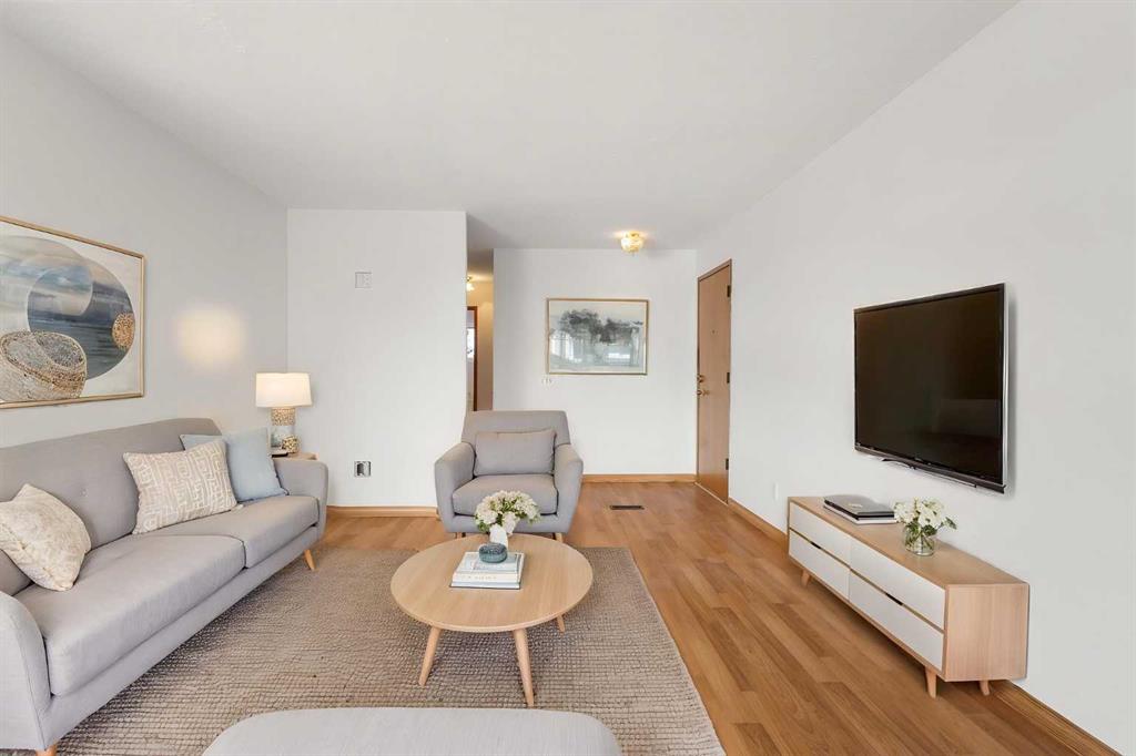 Fourth View of 5216 Marian Road NE, Marlborough, Calgary, Alberta, T2A2Y2