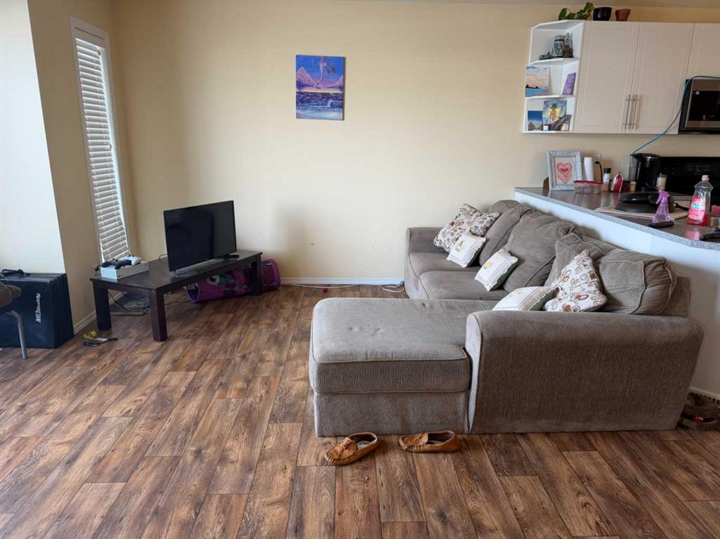 Fourth View of 70 Peigan Court W, NONE, Lethbridge, Alberta, T1K 7N8