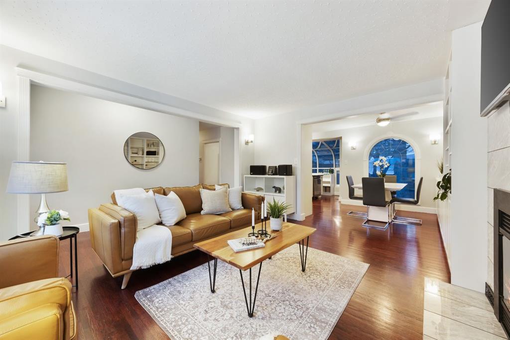 Third View of 35 Grafton Drive SW, Glamorgan, Calgary, Alberta, T3E4W1