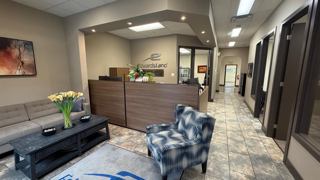 Second View of 30, 491 W T Hill Boulevard S, Wt Hill Business Park, Lethbridge, Alberta, T1J 1Y6