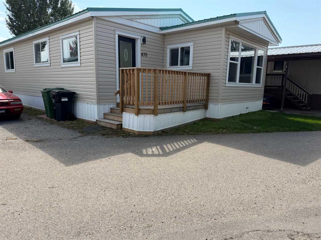 Third View of 470, 3223 83 Street NW, Greenwood/Greenbriar, Calgary, Alberta, T2B5P3