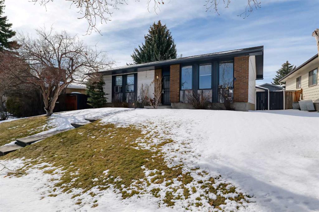 Third View of 3523 48 Street NE, Whitehorn, Calgary, Alberta, T1Y 5S5