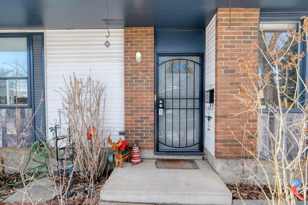 Fourth View of 3523 48 Street NE, Whitehorn, Calgary, Alberta, T1Y 5S5