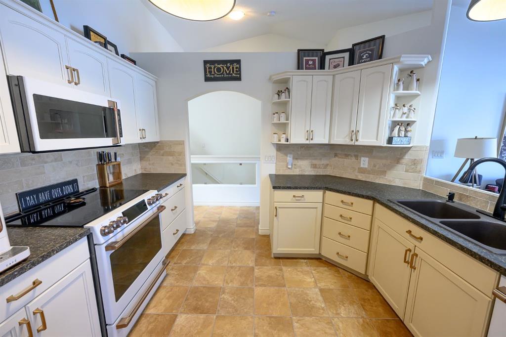 Fourth View of 19, 8910 122 Avenue , Crystal Lake Estates, Grande Prairie, Alberta, T8X 1P8