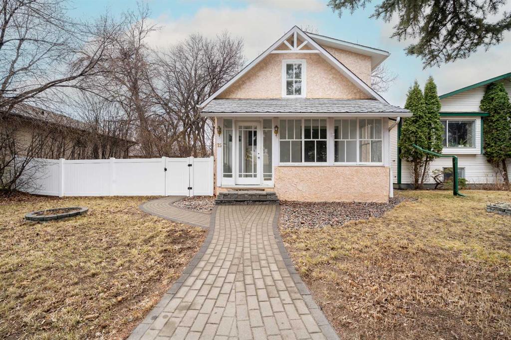 Second View of 15 7 Street SW, SW Hill, Medicine Hat, Alberta, T1A4J8