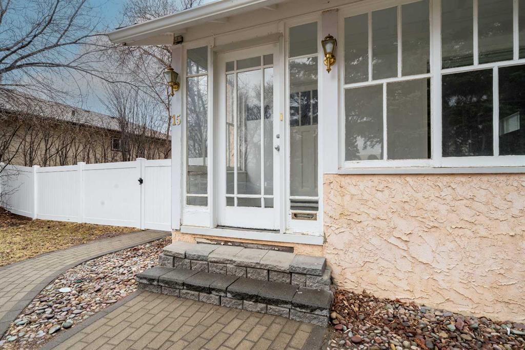 Fifth View of 15 7 Street SW, SW Hill, Medicine Hat, Alberta, T1A4J8