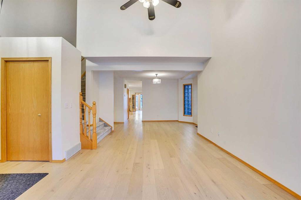 Fourth View of 463 23 Avenue NW, Mount Pleasant, Calgary, Alberta, T2M1S5